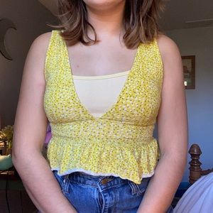 Cute cropped ruffled tank